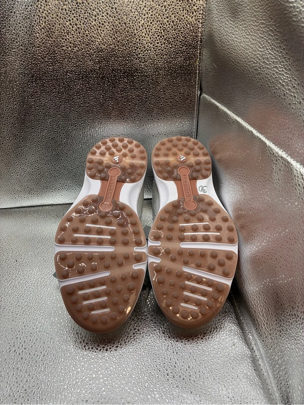adidas no box